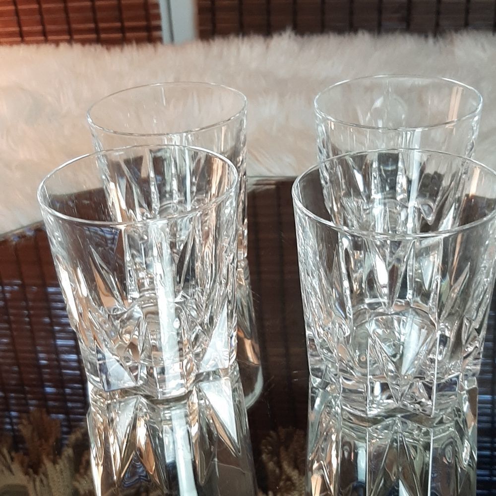 Crystal Vintage  4 T x10  x 9 Round ( Mix  Drink   Glasses‎